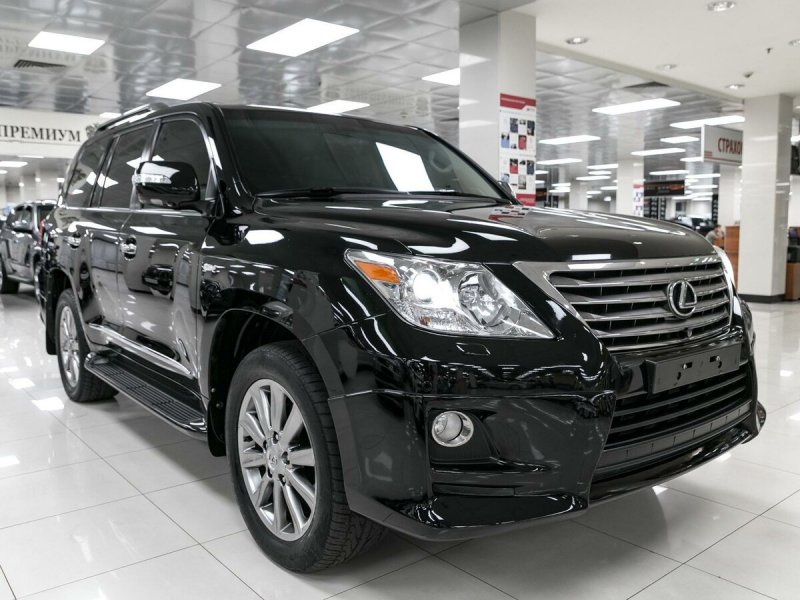 Lexus LX 570 2010 черный