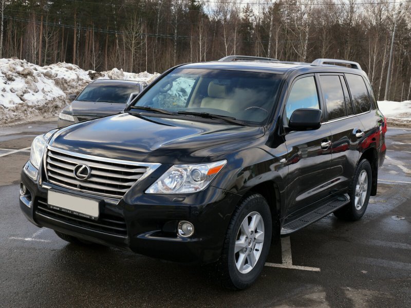 Lexus LX 570 2010 черный