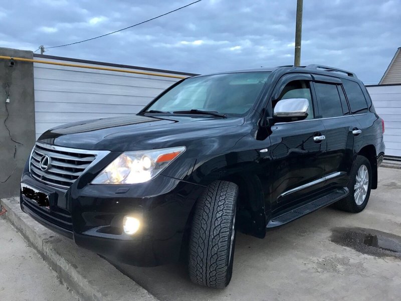 Lexus LX 2009 черный