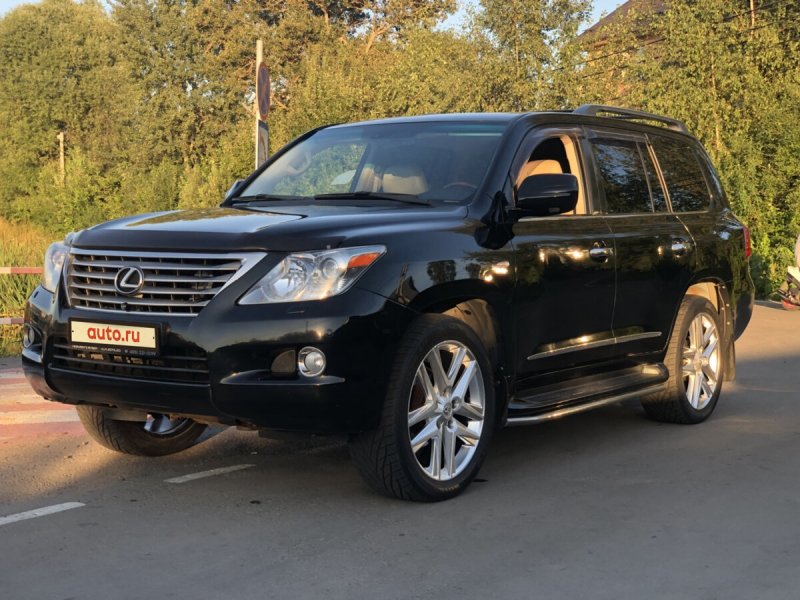 Lexus LX III 570 2009