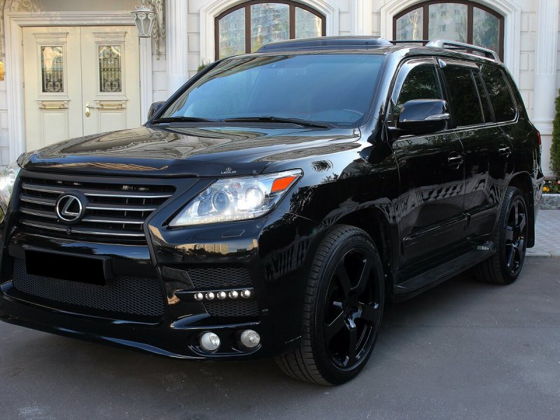Lexus LX 570 2012 черный