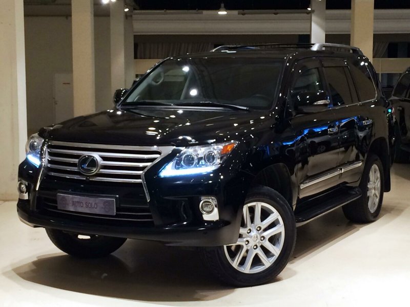 Lexus LX 570 2014