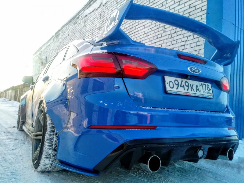 Форд фокус 3 седан r18