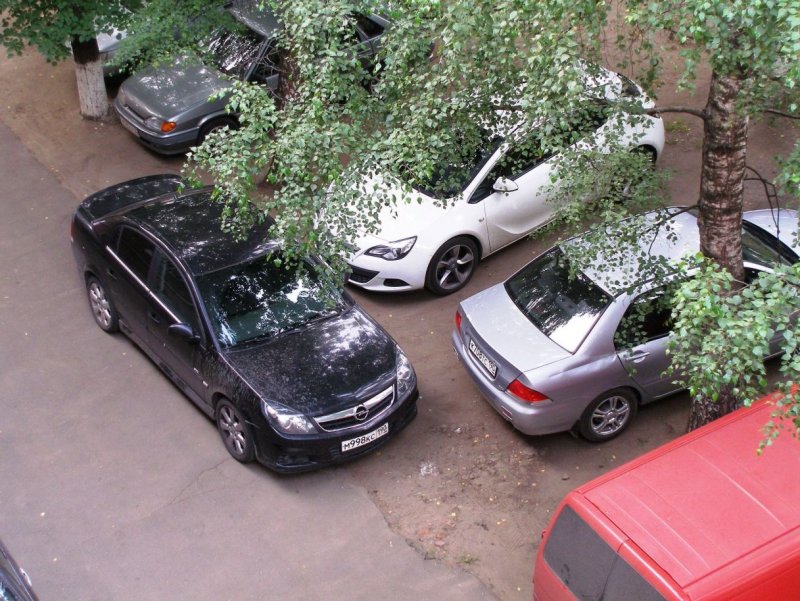 Подпер на парковке