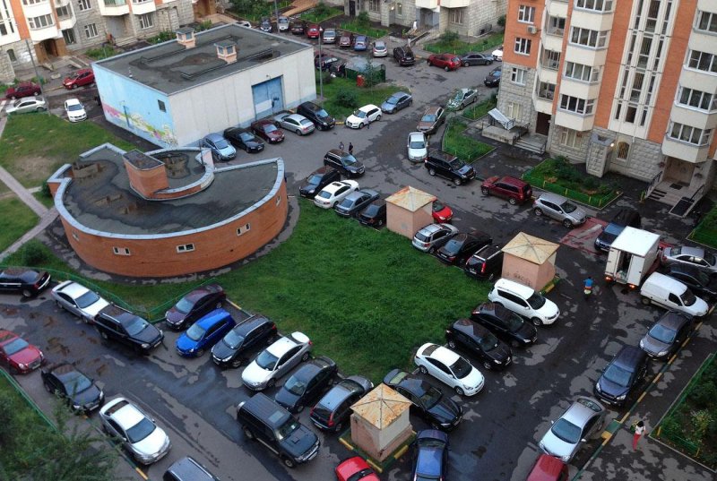 Варламов придомовая территория