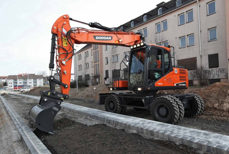 Doosan dx160w