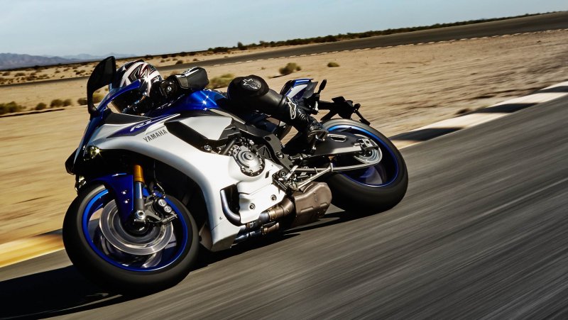 Yamaha r1 HD