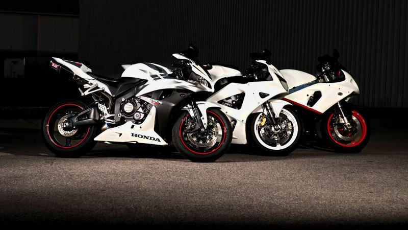 Honda cbr1000rr черный с белым