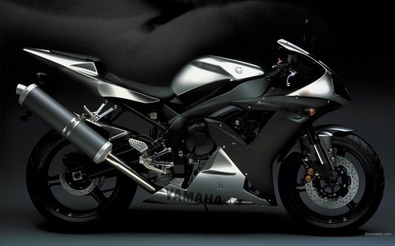 Yamaha-YZF r1 1920 1200