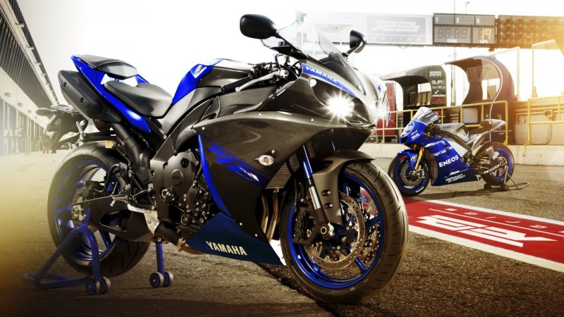 Ямаха YZF-r1 2014