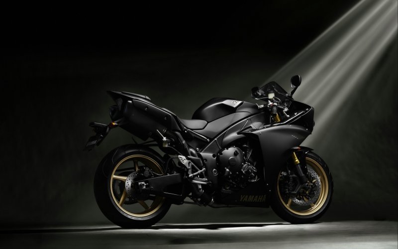 Yamaha YZF-r1 черный