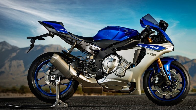 Yamaha YZF r8