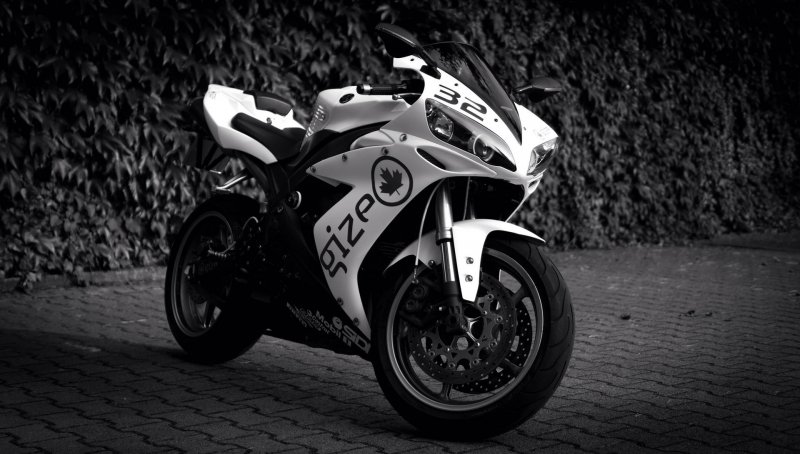 Yamaha r1 HD