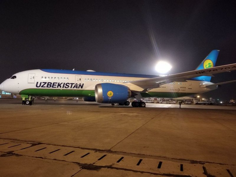 Узбекистан Эйрлайнс 787