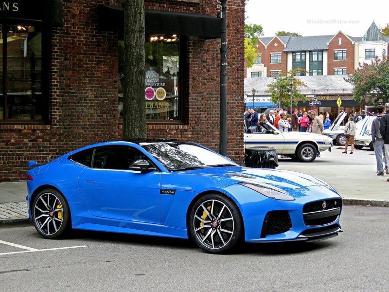 Yaguar f Type синий