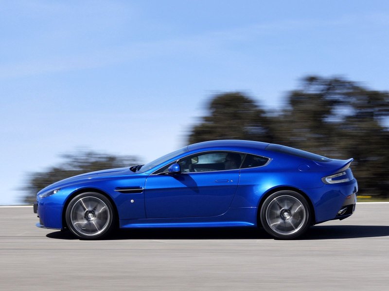 Aston Martin › Vantage Coupe
