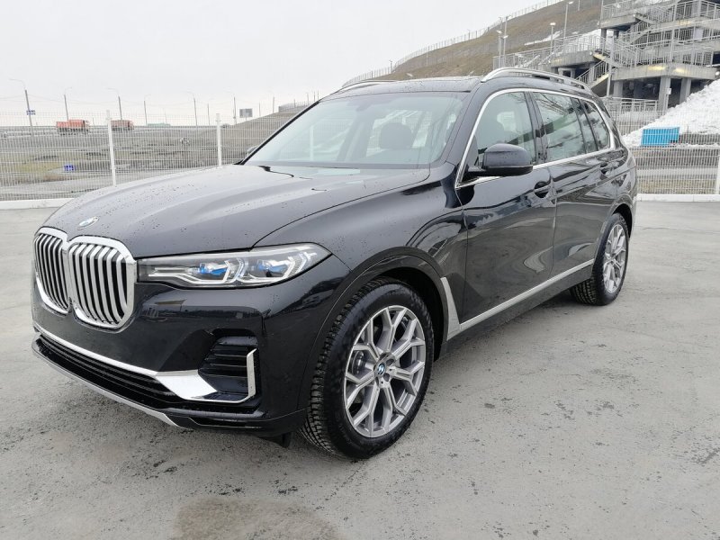 BMW x7 Pure Excellence Black