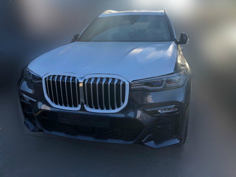БМВ x7 серая