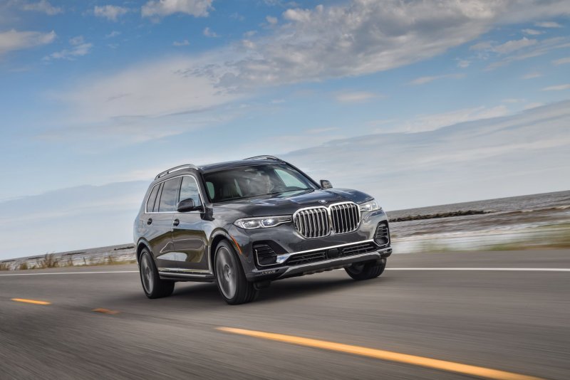 BMW x4 серый софисто