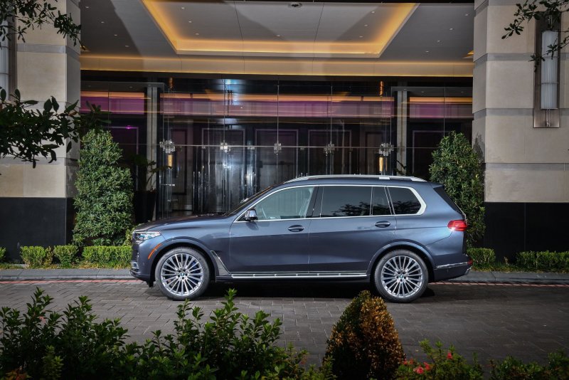 BMW x5 Арктический серый