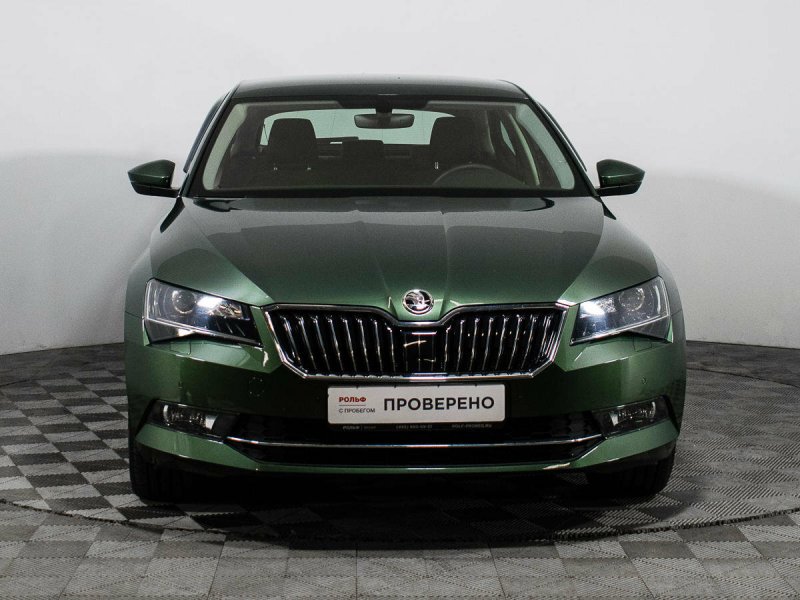 Skoda Superb Green Emerald