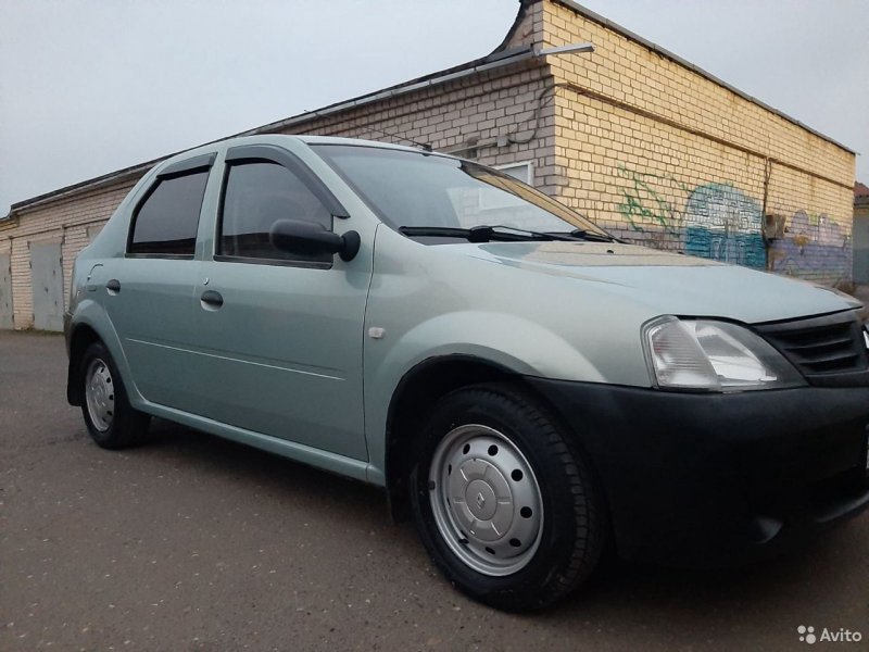 Renault Logan SR