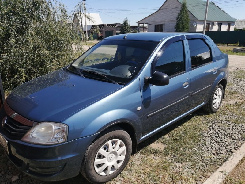 Рено Логан SR 2010