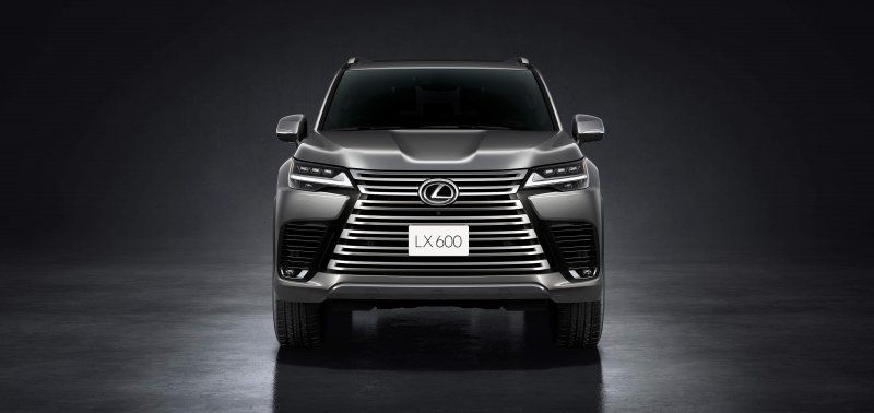 LX 570 Heritage Black Vision v8