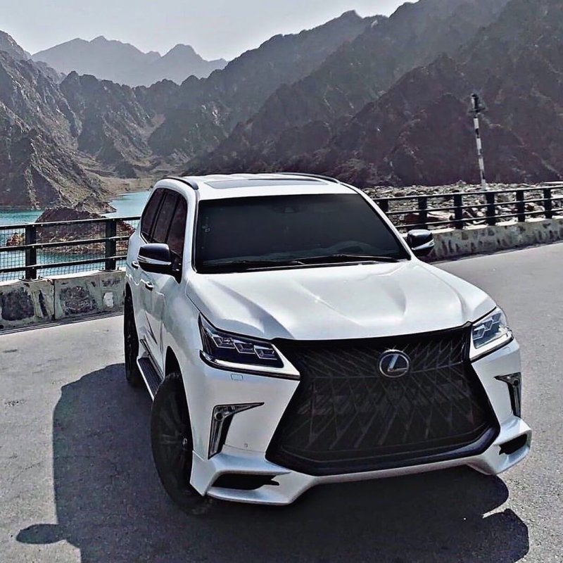 Lexus LX 570 2021