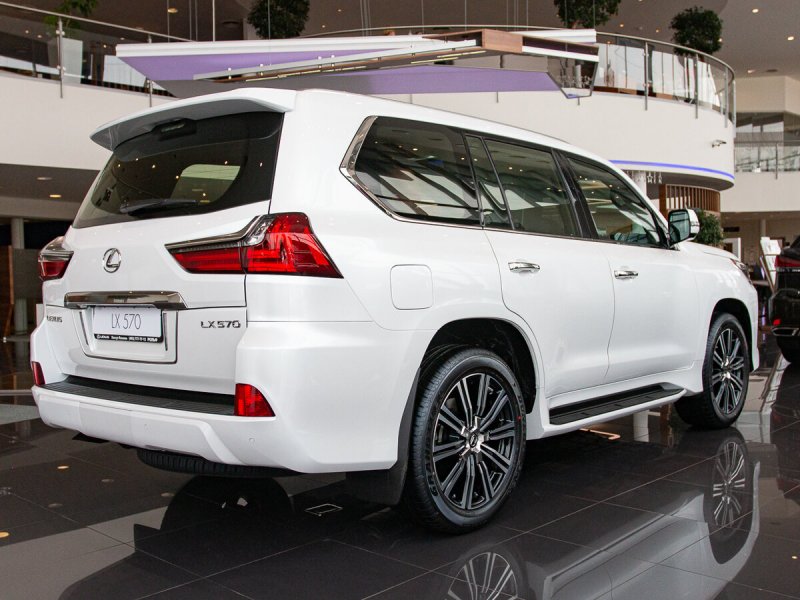 Новый Lexus LX 570 2021
