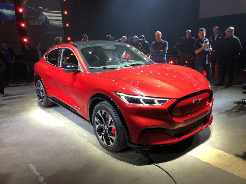 Ford Mustang кроссовер