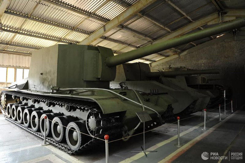 САУ Су-100y