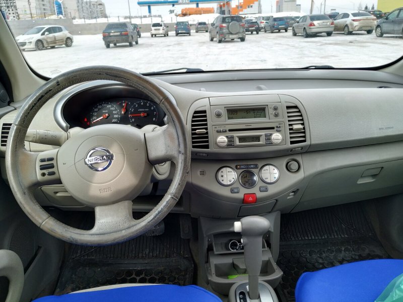Nissan Micra k12 салон