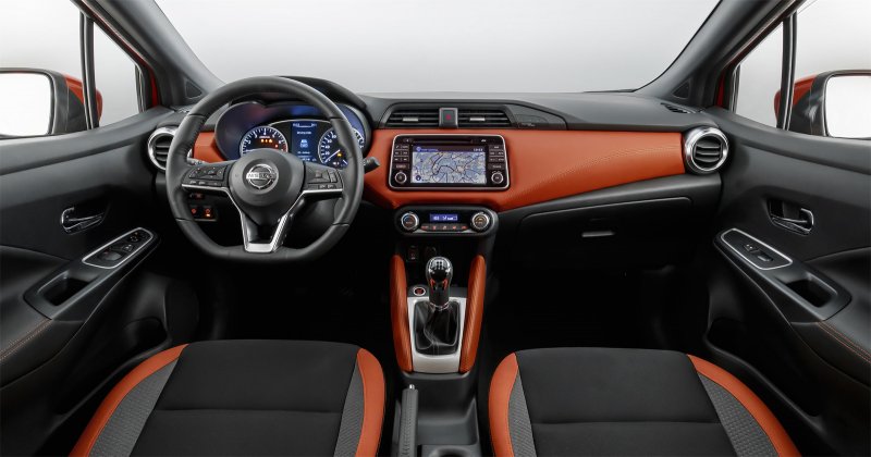 Nissan Micra 2017 салон