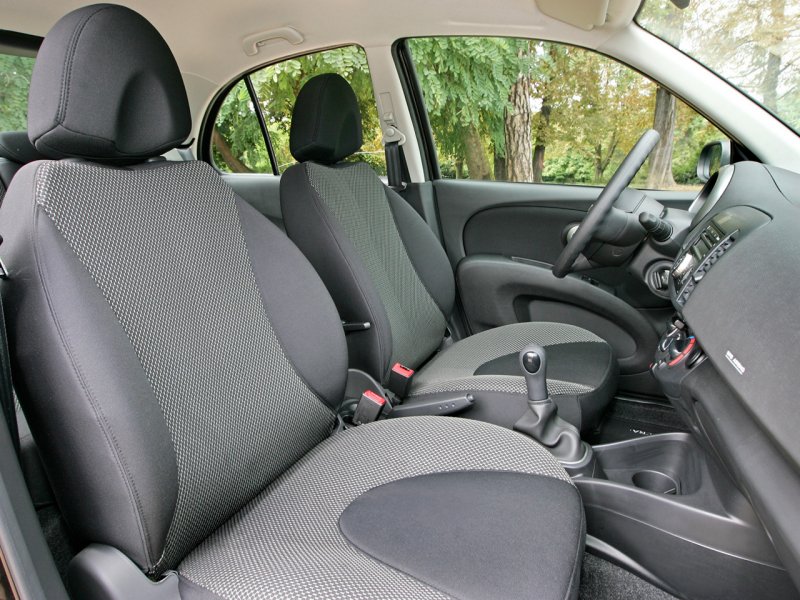 Nissan Micra 2008 салон