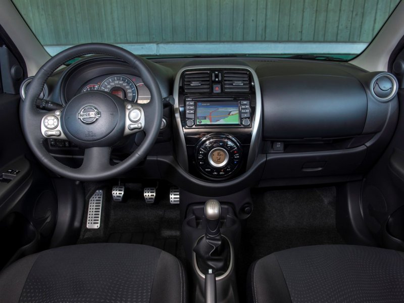 Nissan Micra (k13) интерьер