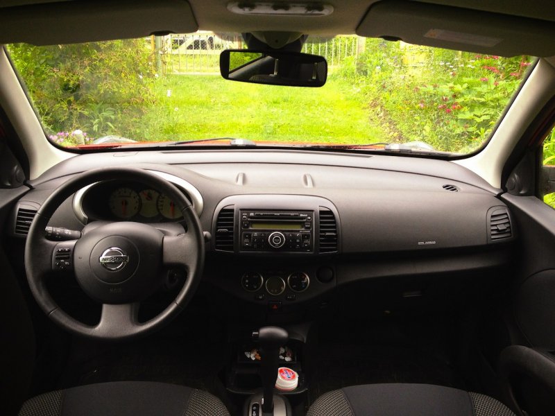 Nissan Micra салон
