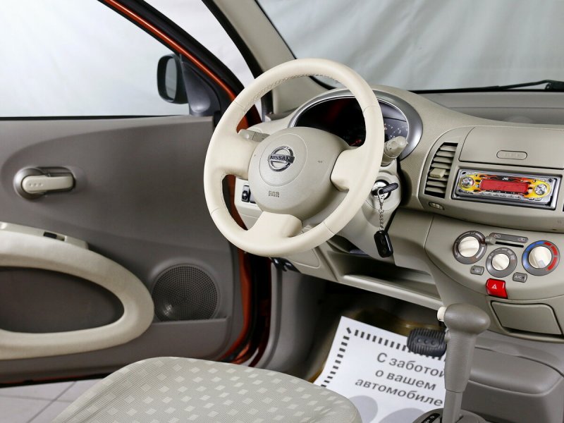 Nissan Micra k12 салон