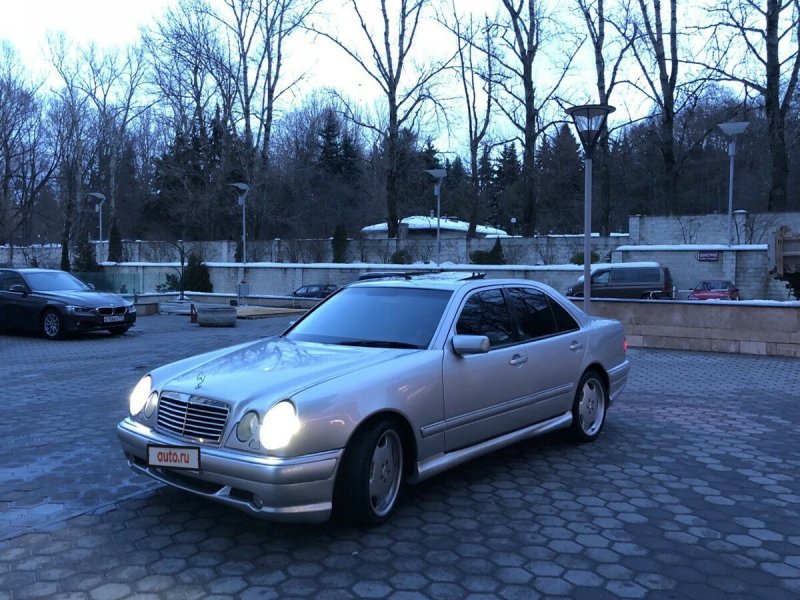 Мерс лупатый w210