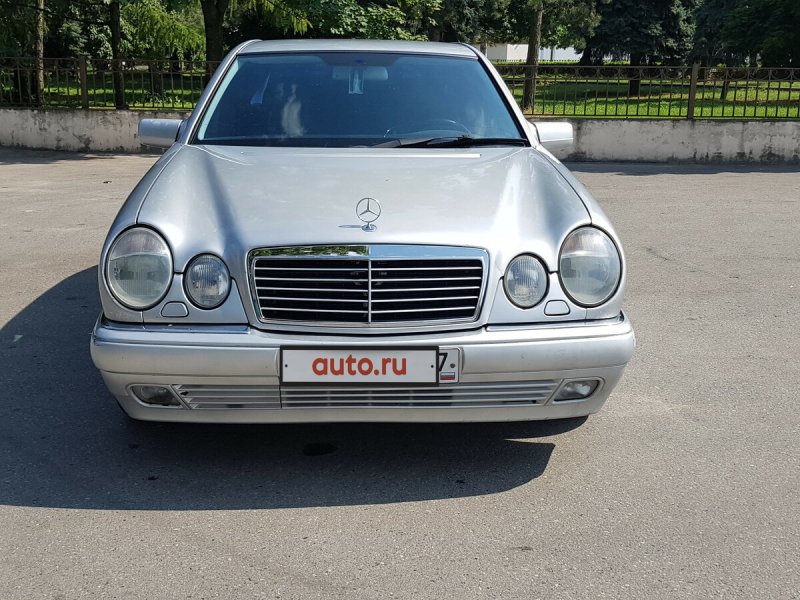Мерседес е210 1998
