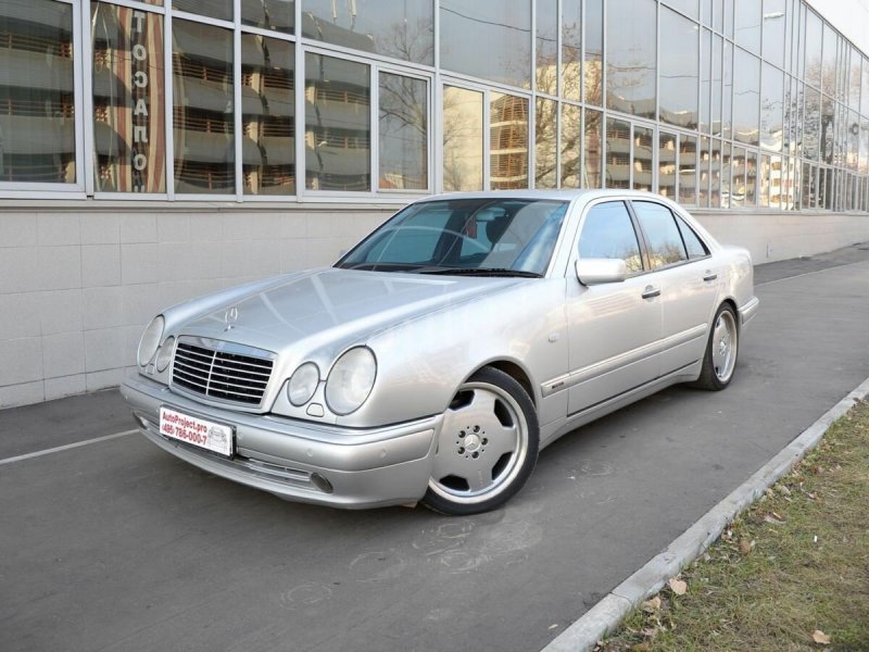 Mercedes Benz w210 серебристый