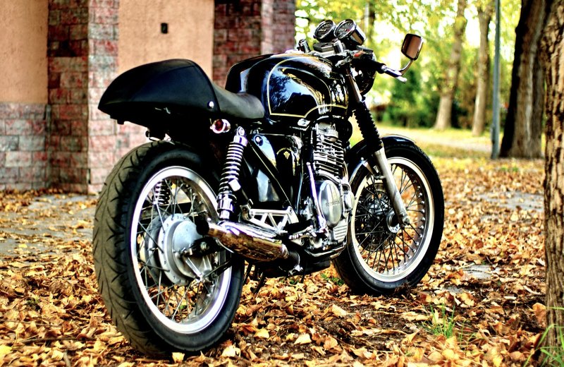 Jawa 300 Cafe Racer