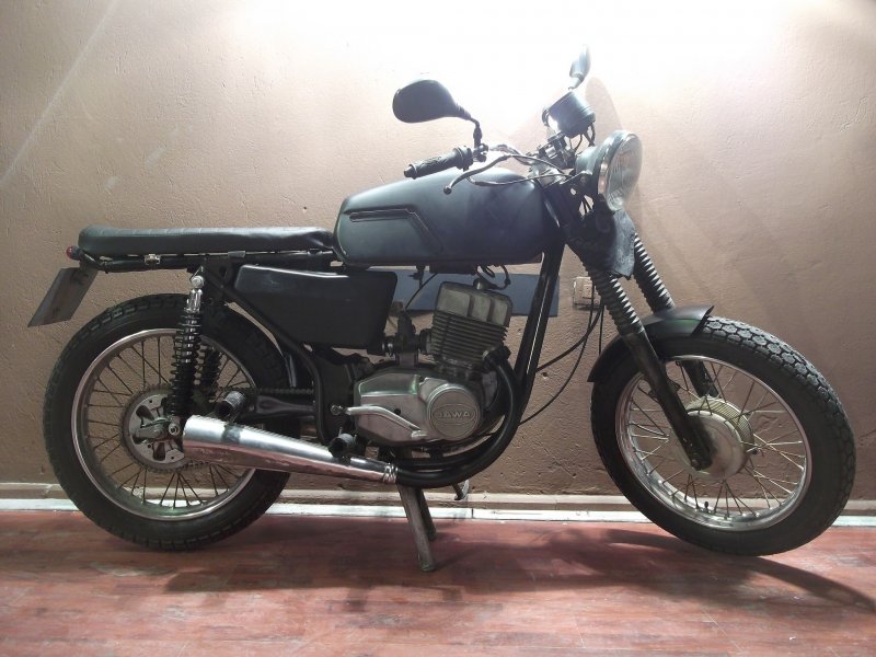 Jawa 350 Cafe Racer