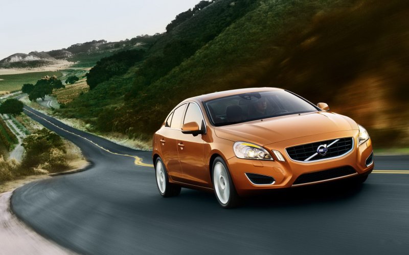 Автомобиль Вольво Volvo с60