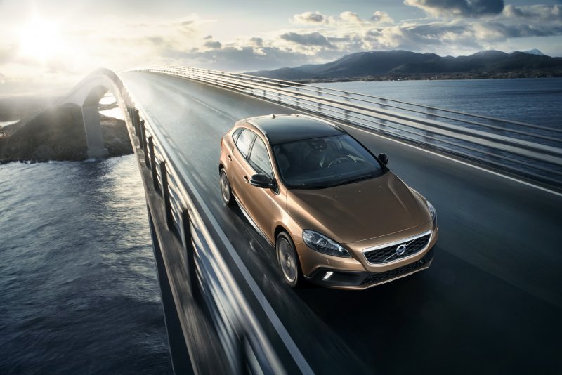 Volvo v40 Cross Country d2 двигатель