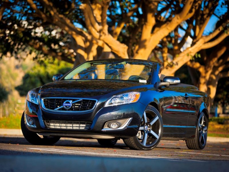 Volvo c70 2010