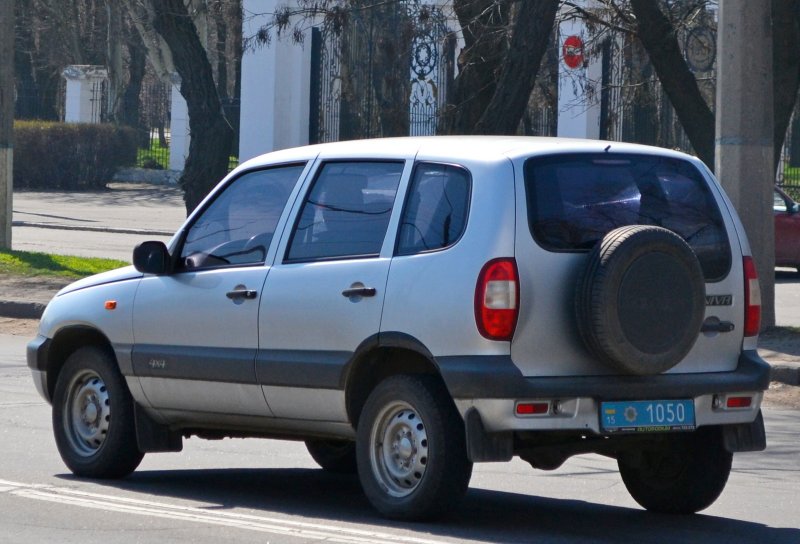 ВАЗ-2123 Шевроле-Нива Украина