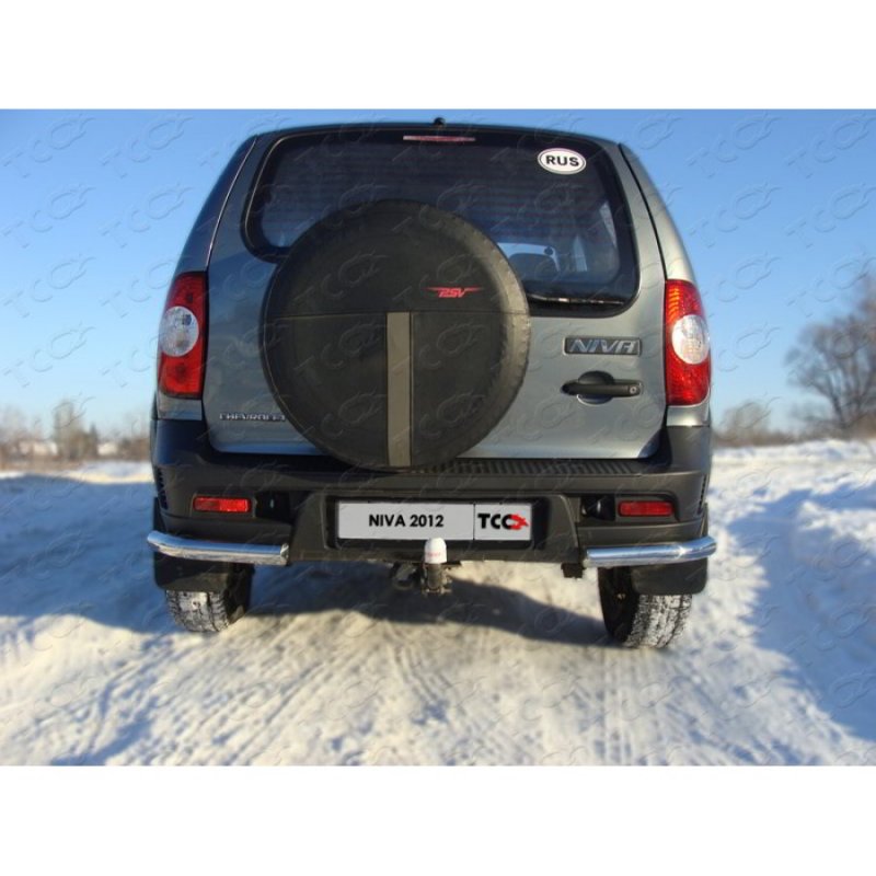Chevrolet Niva сзади