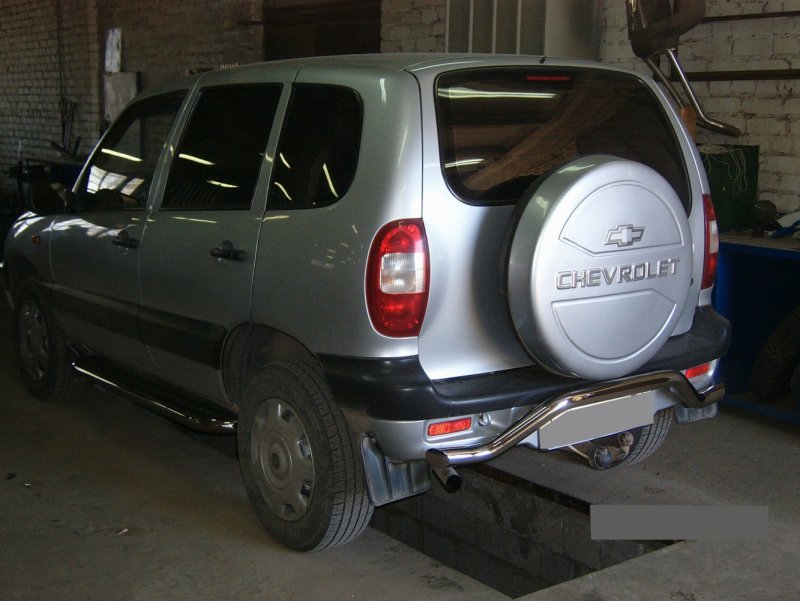 Защита заднего бампера ВАЗ 2123 Chevrolet Niva