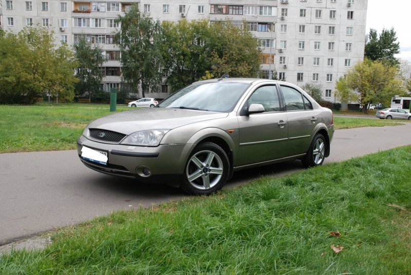 Форд Мондео 2002 седан